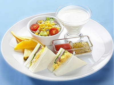 雙合成早餐:用產(chǎn)品和服務打動餐飲美食消費者